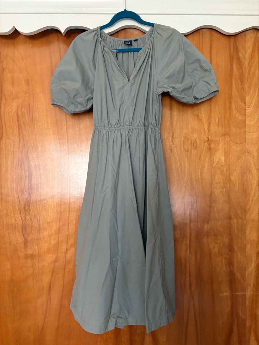 GAP Sage Green Puff Sleeve Midi Dress